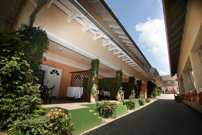 Piknik Wellness Hotel Siófok Exterior foto